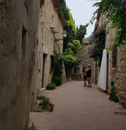 Sur à 100 M De La Empuriabrava