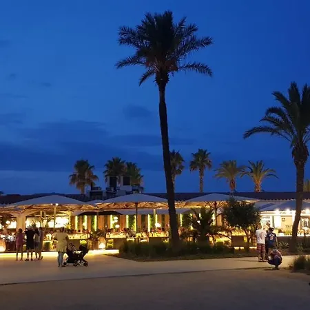 Sur A 100 M De La Apartment Empuriabrava