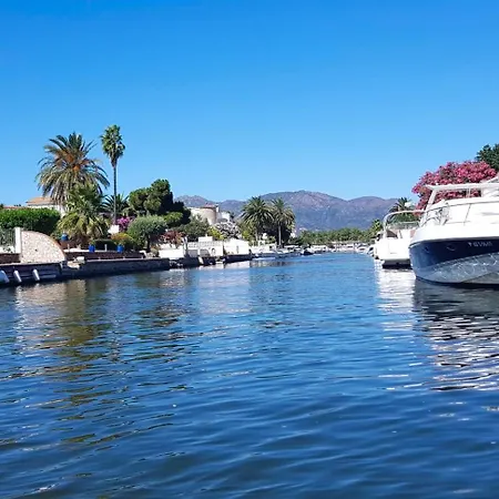 Sur A 100 M De La Appartement Empuriabrava