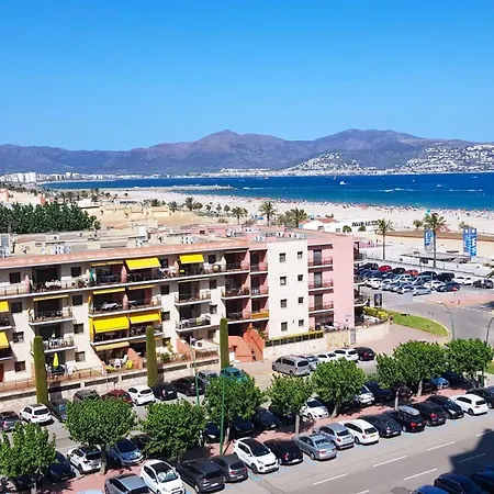 Apartment Sur A 100 M De La